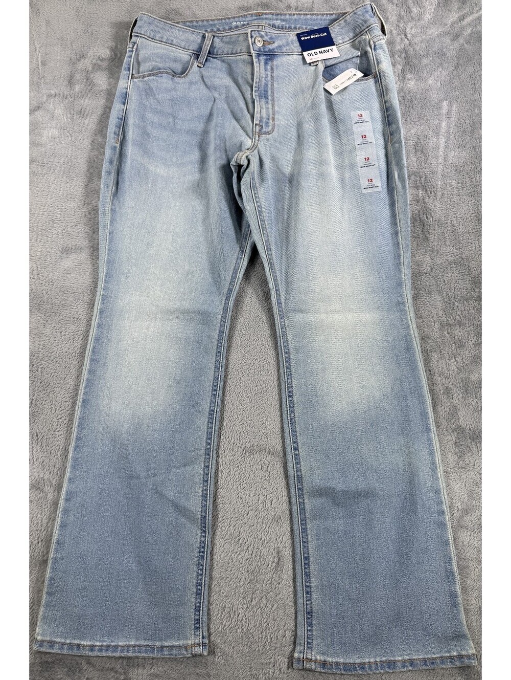 Old Navy Women's Mid-Rise Wow Boot-Cut Jeans Light Wash Size 12 Short NWT